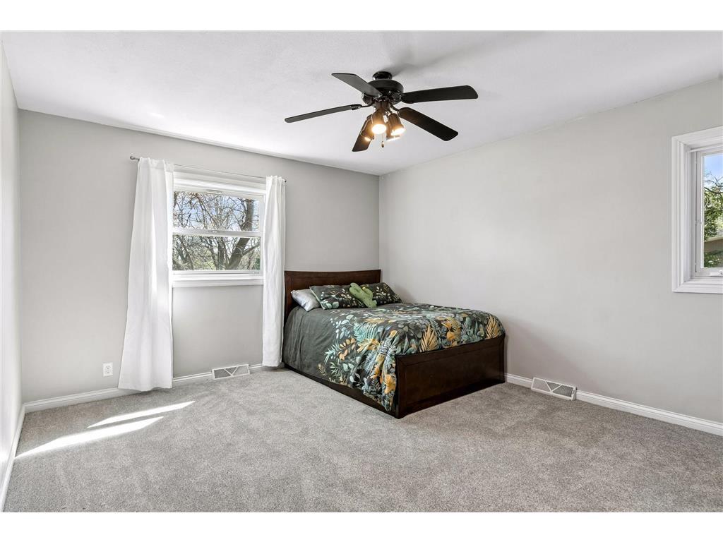 304 Valley High Road Burnsville MN 55337 7043768 image26