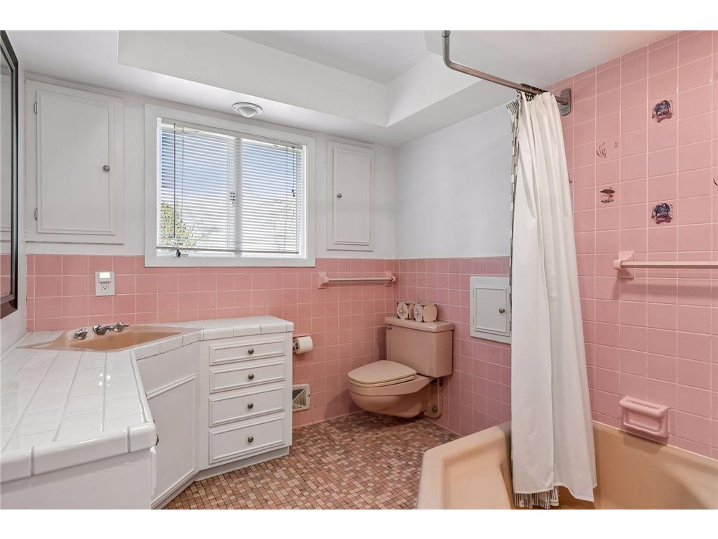304 Valley High Road Burnsville MN 55337 7043768 image29