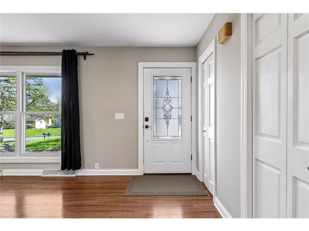 304 Valley High Road Burnsville MN 55337 7043768 image3