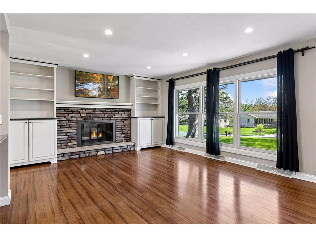 304 Valley High Road Burnsville MN 55337 7043768 image6