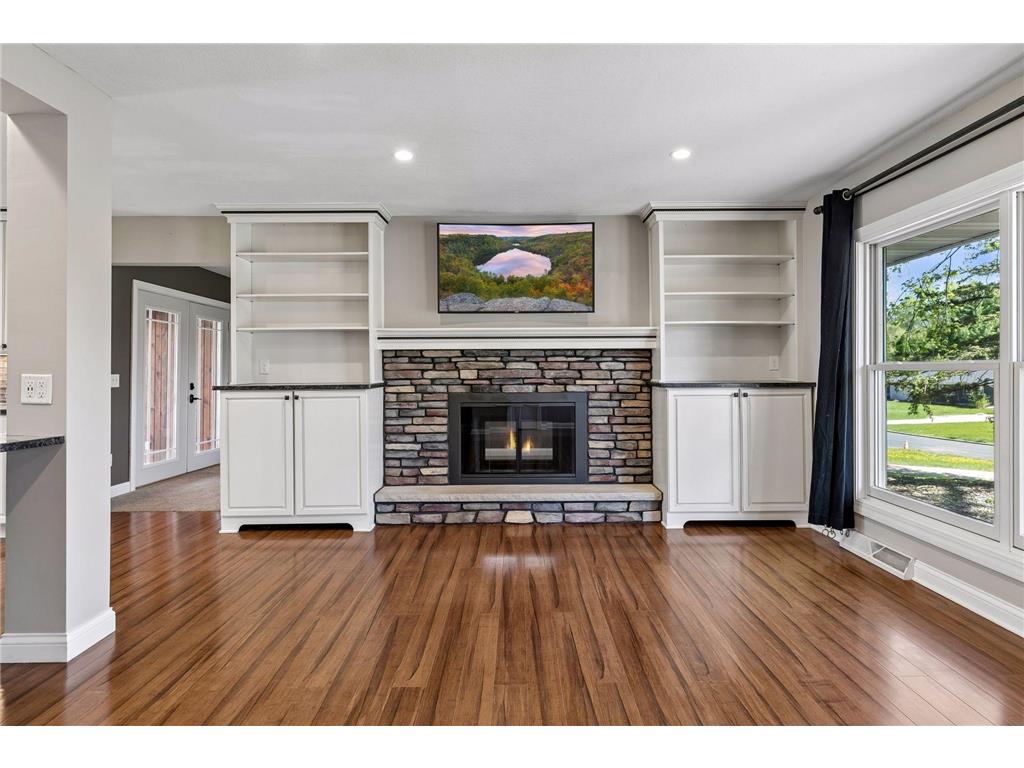 304 Valley High Road Burnsville MN 55337 7043768 image8
