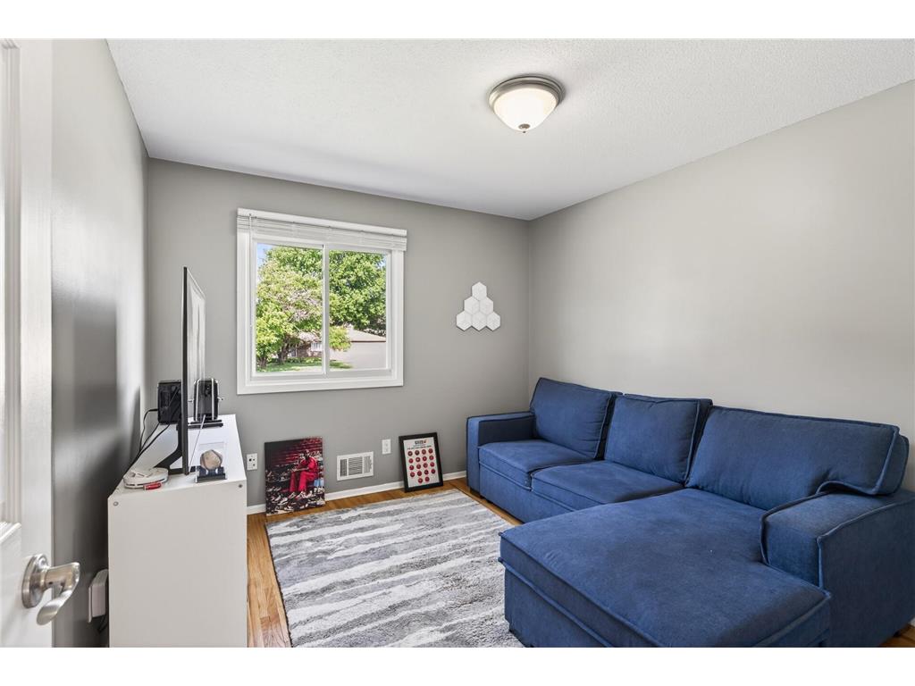 3040 Boone Avenue N New Hope MN 55427 7070795 image25