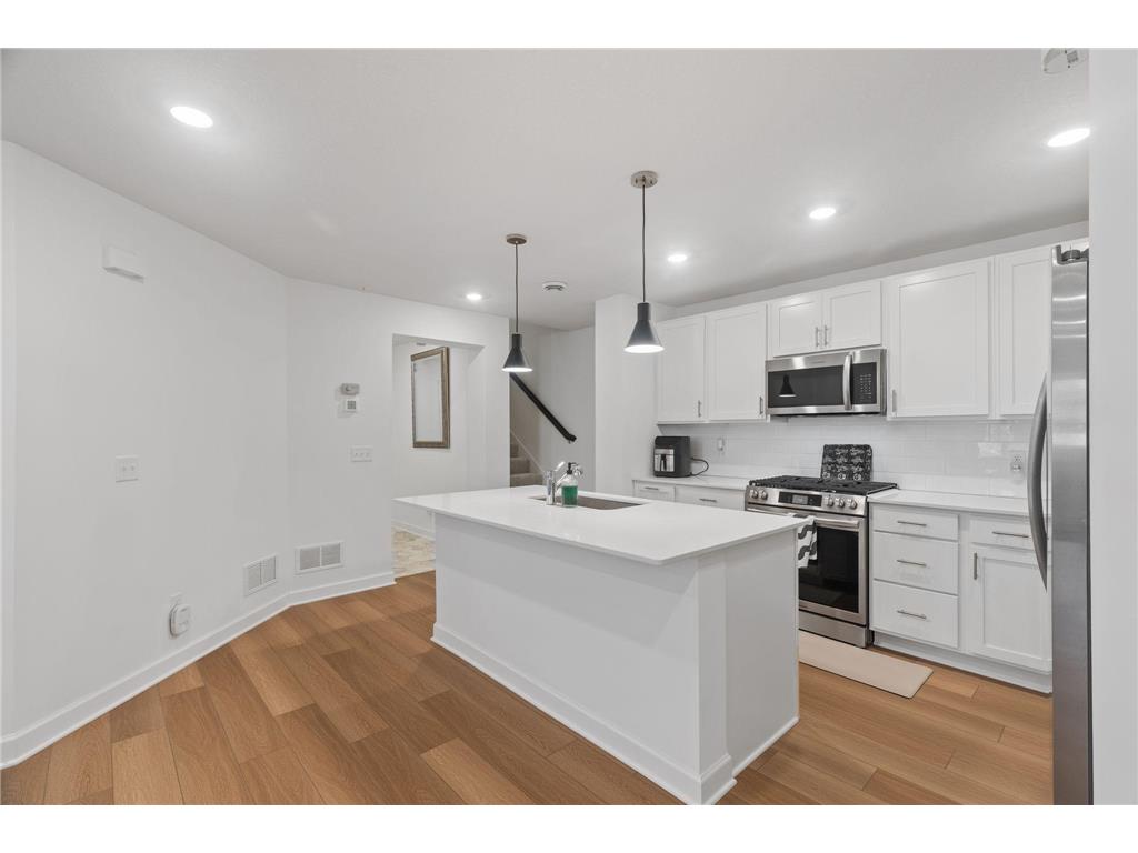 3040 Cedar Street Little Canada MN 55117 7043979 image1