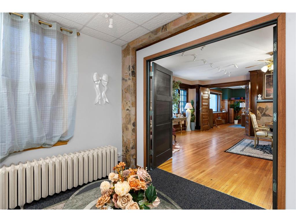 3040 Lyndale Avenue S Minneapolis MN 55408 7004216 image20