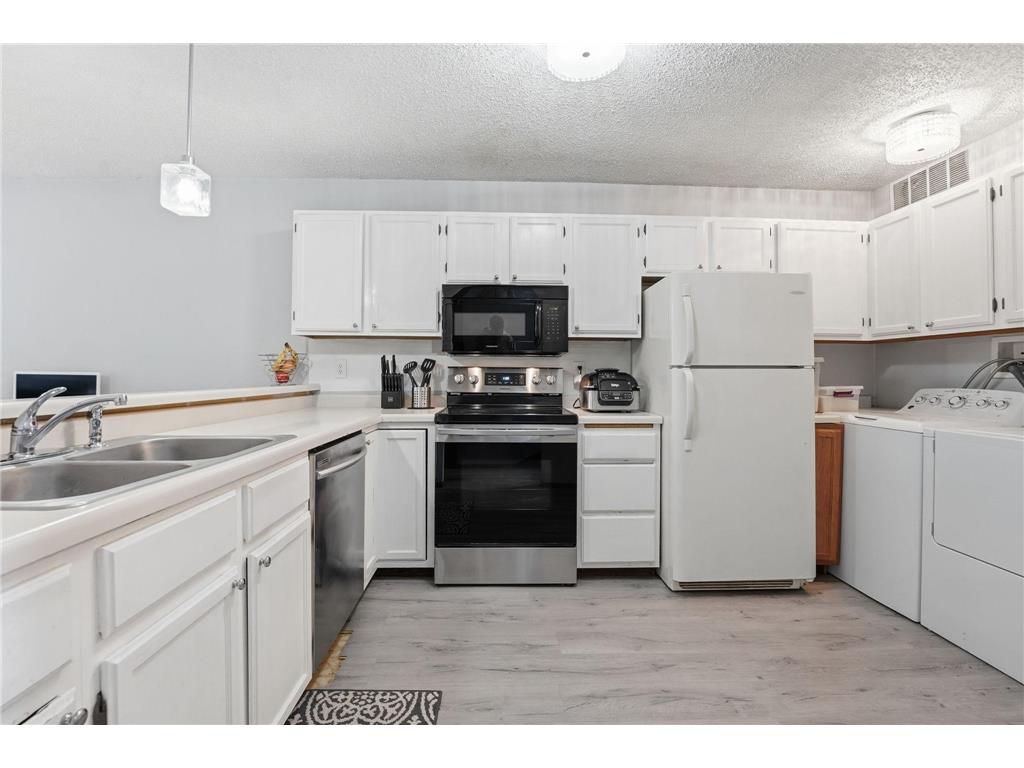 3040 Shields Drive #104 Eagan MN 55121 7063618 image11