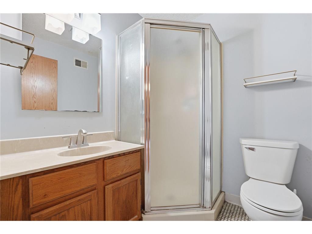 3040 Shields Drive #104 Eagan MN 55121 7063618 image21