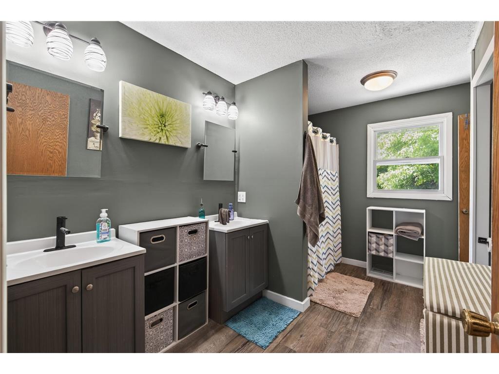 30400 Fox Street NW Cambridge MN 55008 7082901 image20