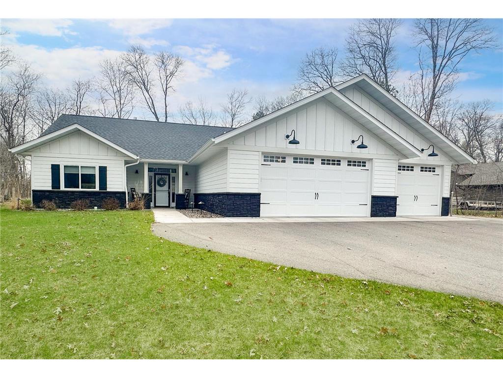 30428 Suffolk Circle Breezy Point MN 56472 6711427 image1