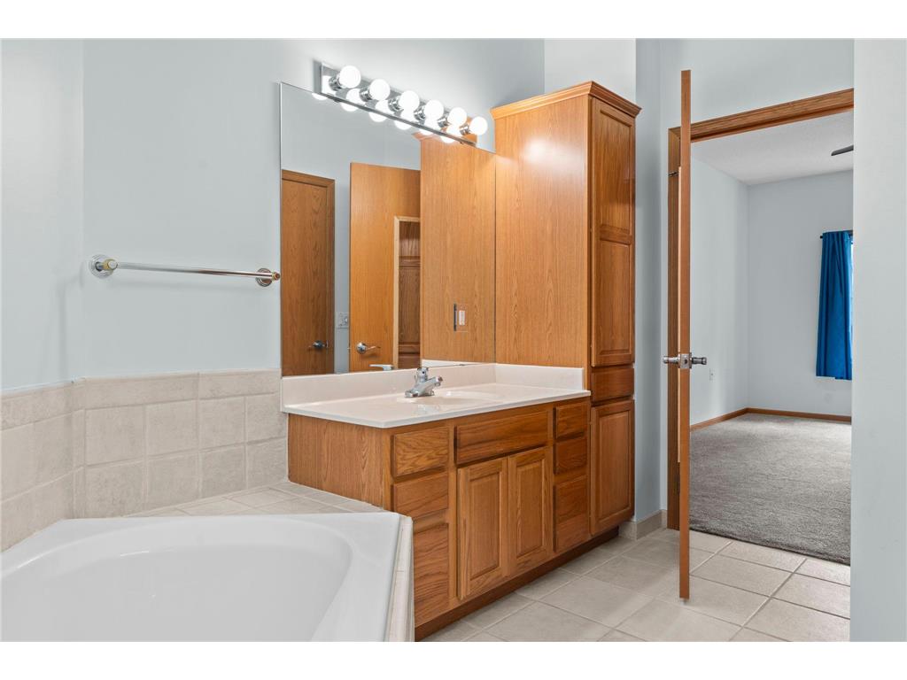 3043 Timberwood Trail Eagan MN 55121 7091309 image37