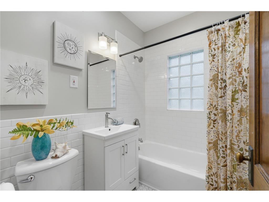 3044 32nd Avenue S Minneapolis MN 55406 7074263 image26
