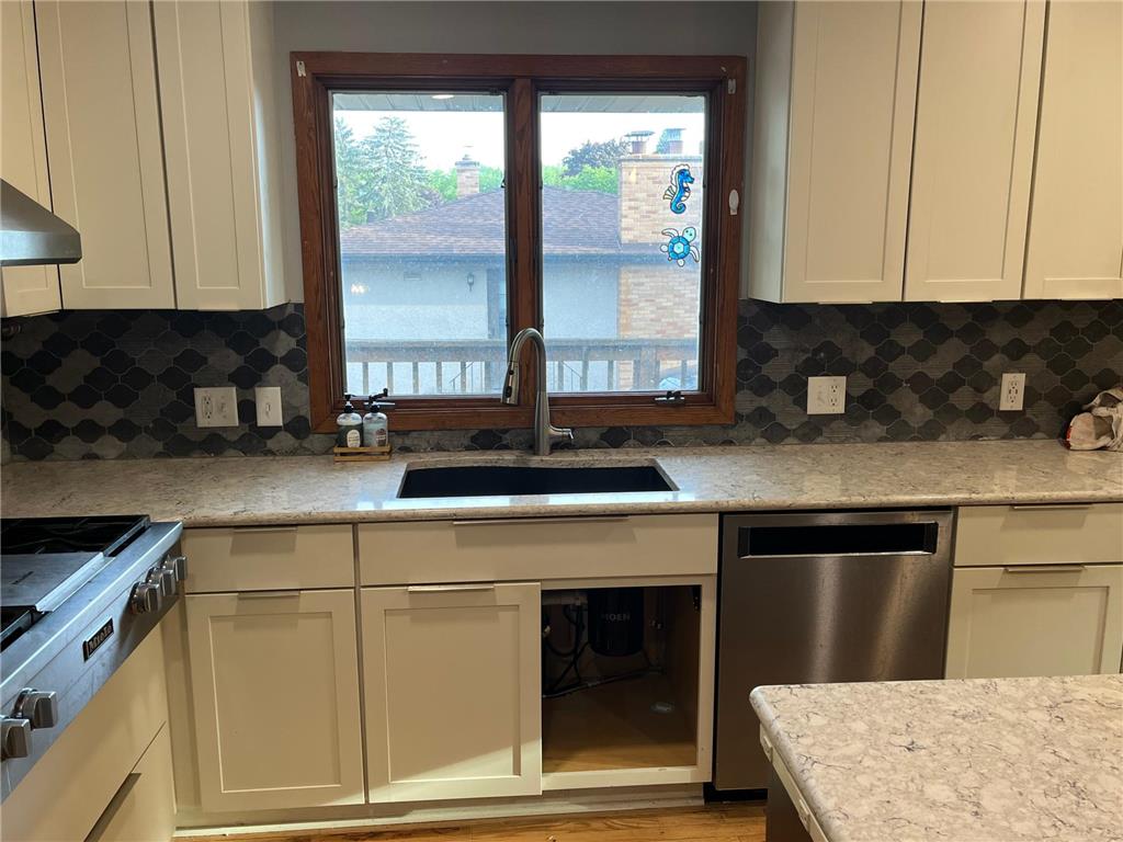 3044 Lake Street N Maplewood MN 55109 7050584 image12