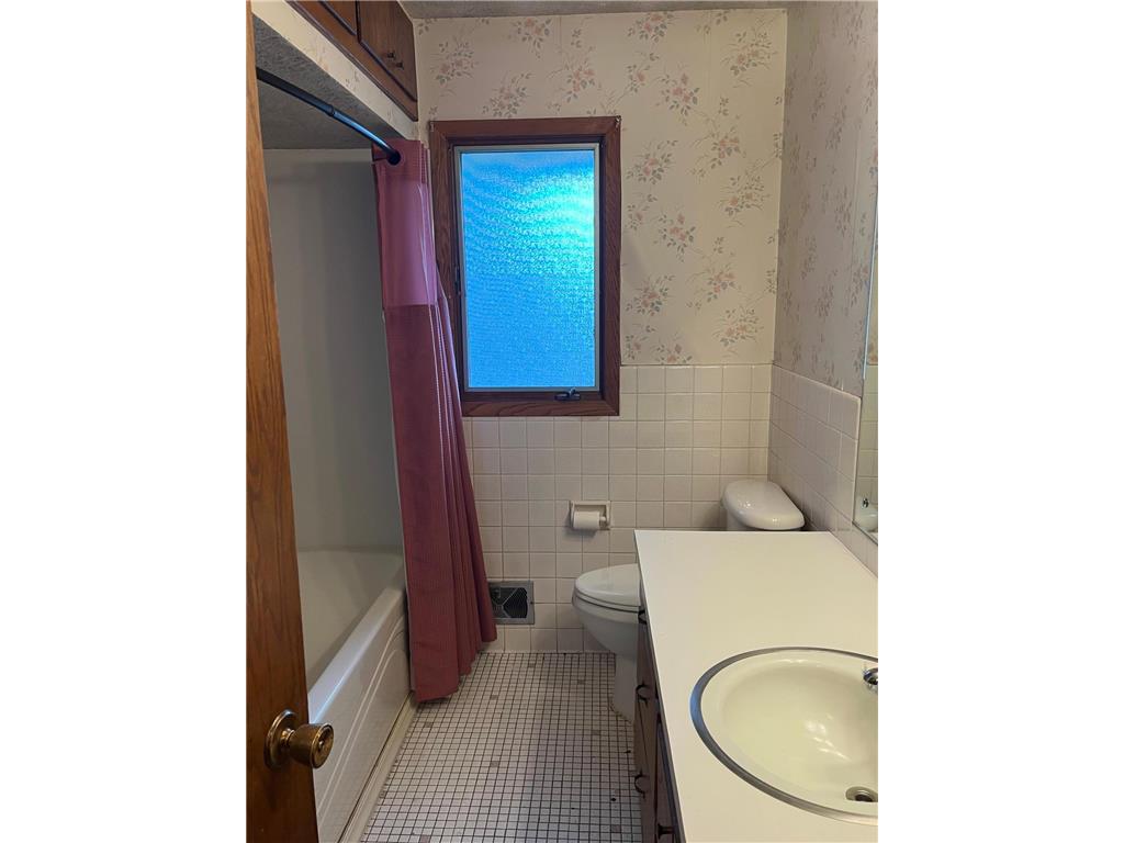 3044 Lake Street N Maplewood MN 55109 7050584 image21