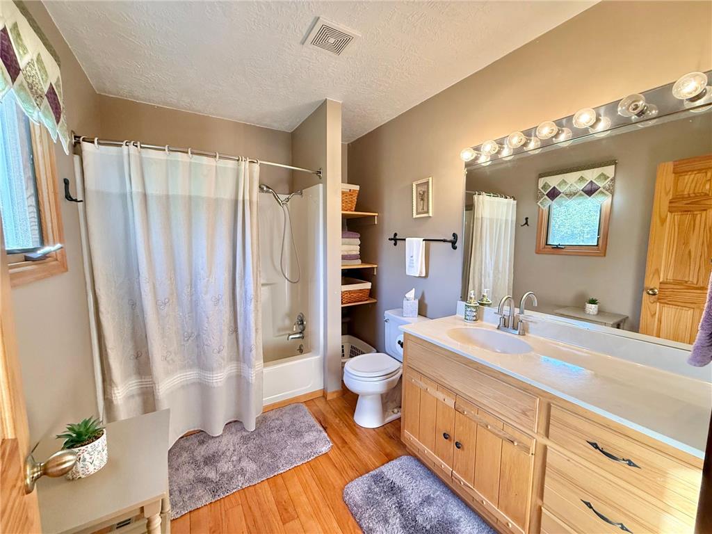 30470 Cordes Beach Rd Henning MN 56551 - West Leaf 7075746 image14