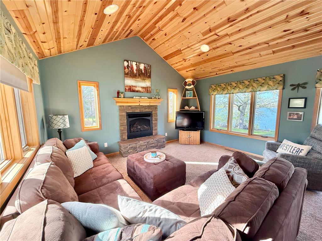 30470 Cordes Beach Rd Henning MN 56551 - West Leaf 7075746 image24