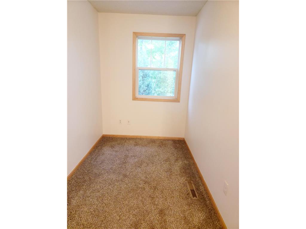 3049 Chamberlain Street N #4 Maplewood MN 55109 7020417 image9