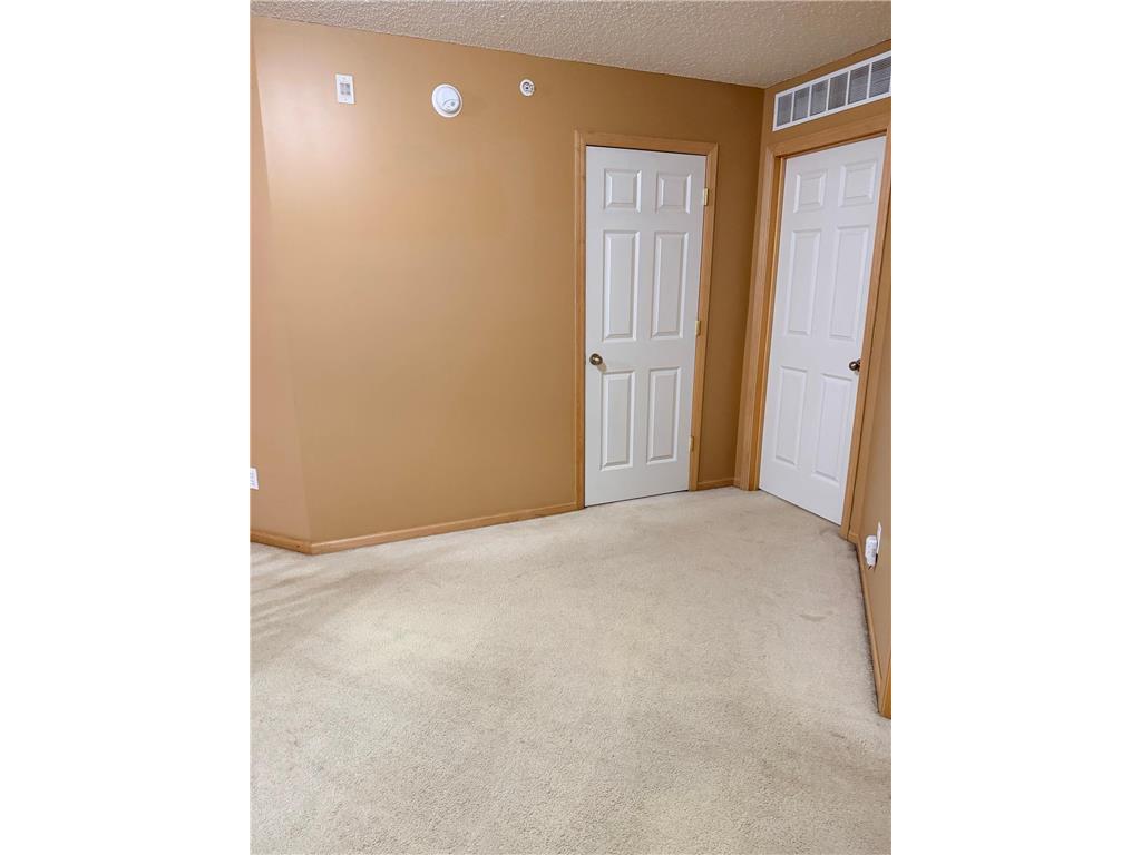 3049 Chamberlain Street N #6 Maplewood MN 55109 7060636 image41