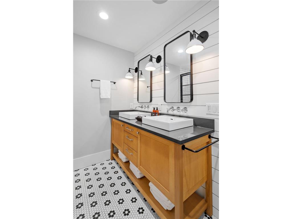 3049 E Bde Maka Ska Parkway Minneapolis MN 55408 - Bde Maka Ska 6806147 image34