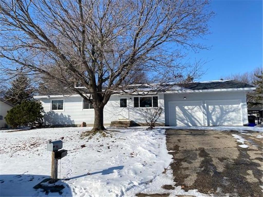 305 15th Street, Buffalo, MN, 55313 MLS 6477781 Edina Realty