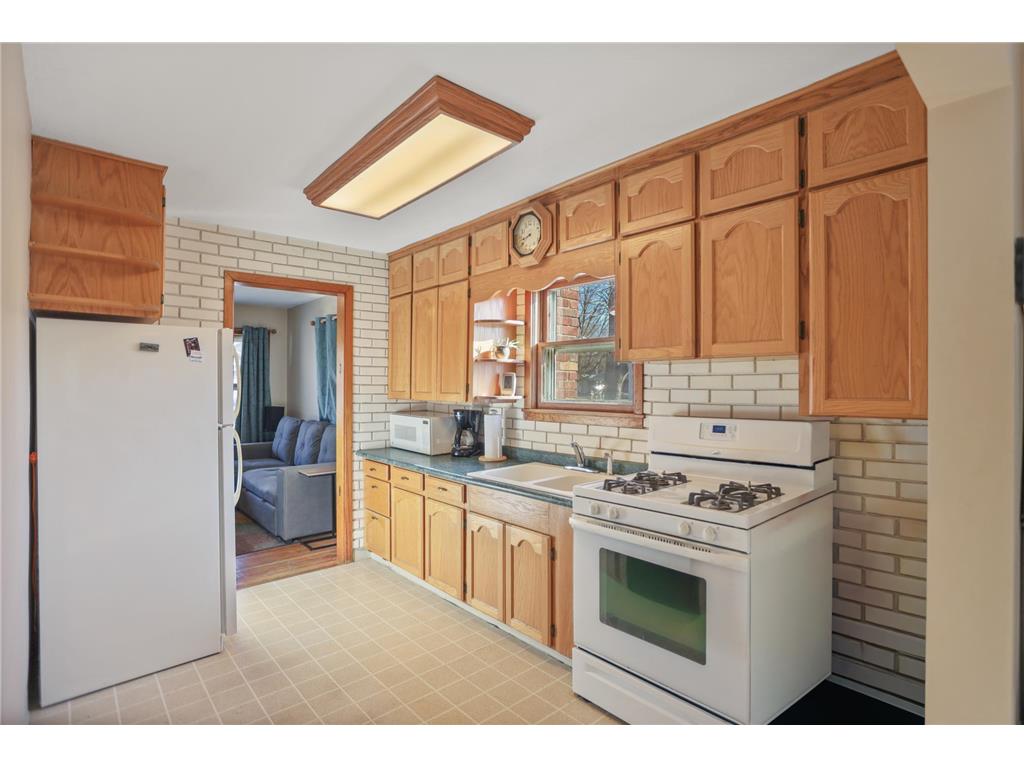 305 2nd Street NE Medford MN 55049 7022518 image5