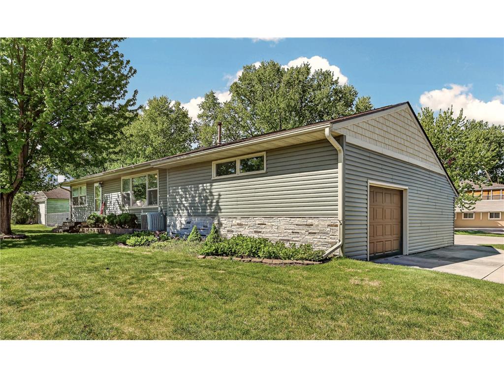 305 4th Avenue NW Dodge Center MN 55927 7072248 image2