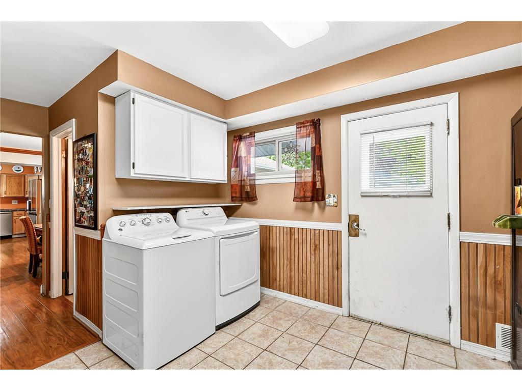 305 4th Avenue NW Dodge Center MN 55927 7072248 image21