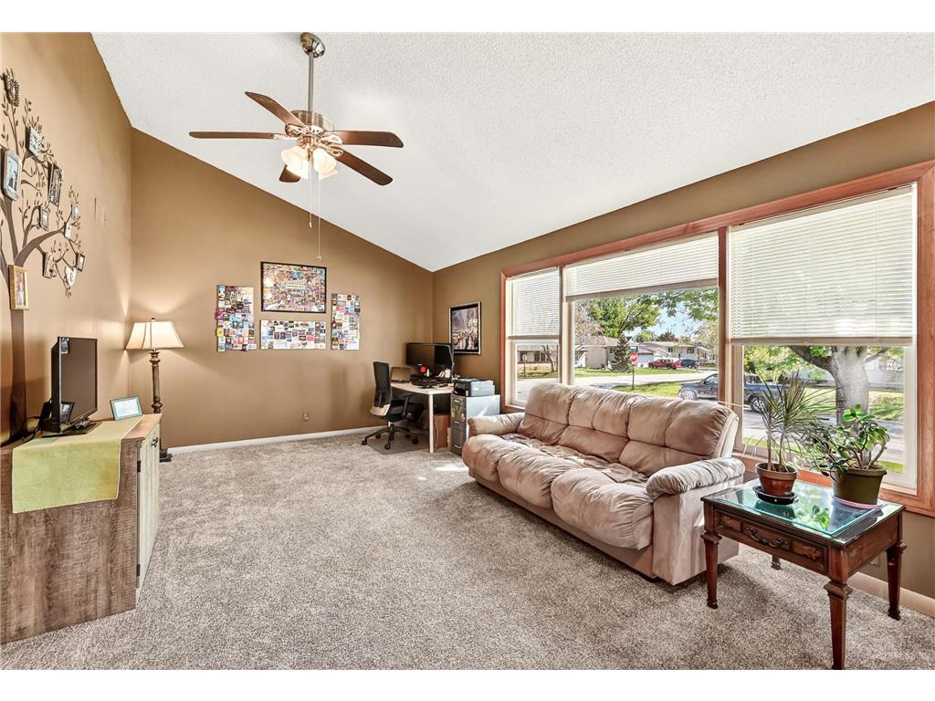 305 4th Avenue NW Dodge Center MN 55927 7072248 image9