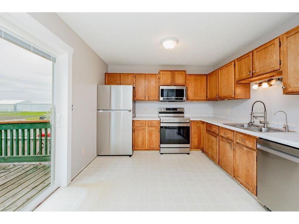 305 6th Street NW West Fargo ND 58078 7079841 image4