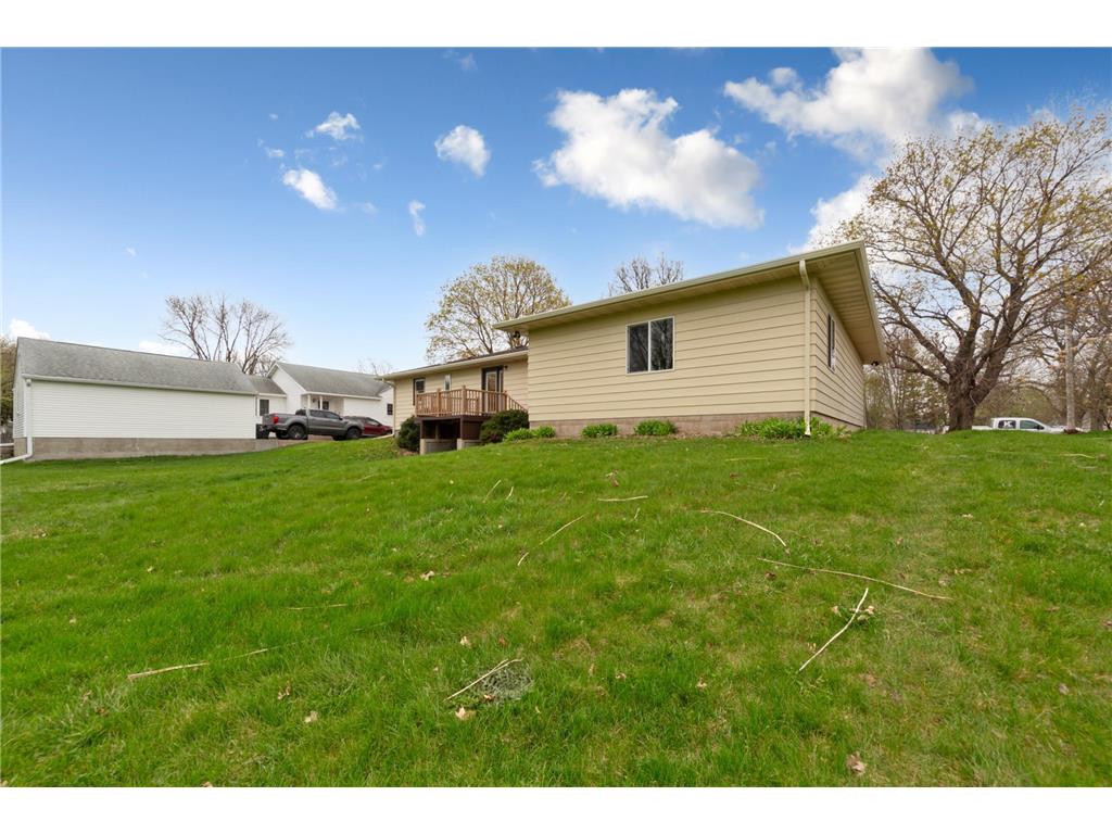 305 9th Avenue SE Waseca MN 56093 7060256 image36