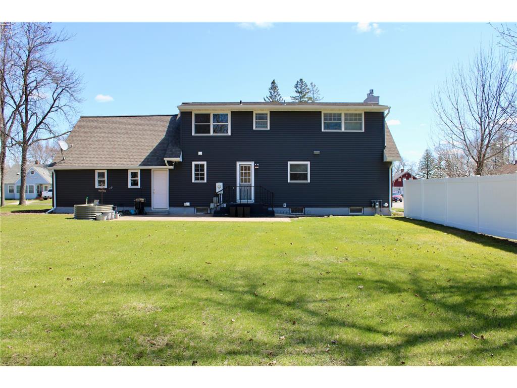 305 Arnold Avenue N Thief River Falls MN 56701 7067173 image3