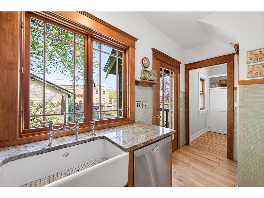 305 Brimhall Street Saint Paul MN 55105 7044528 image17