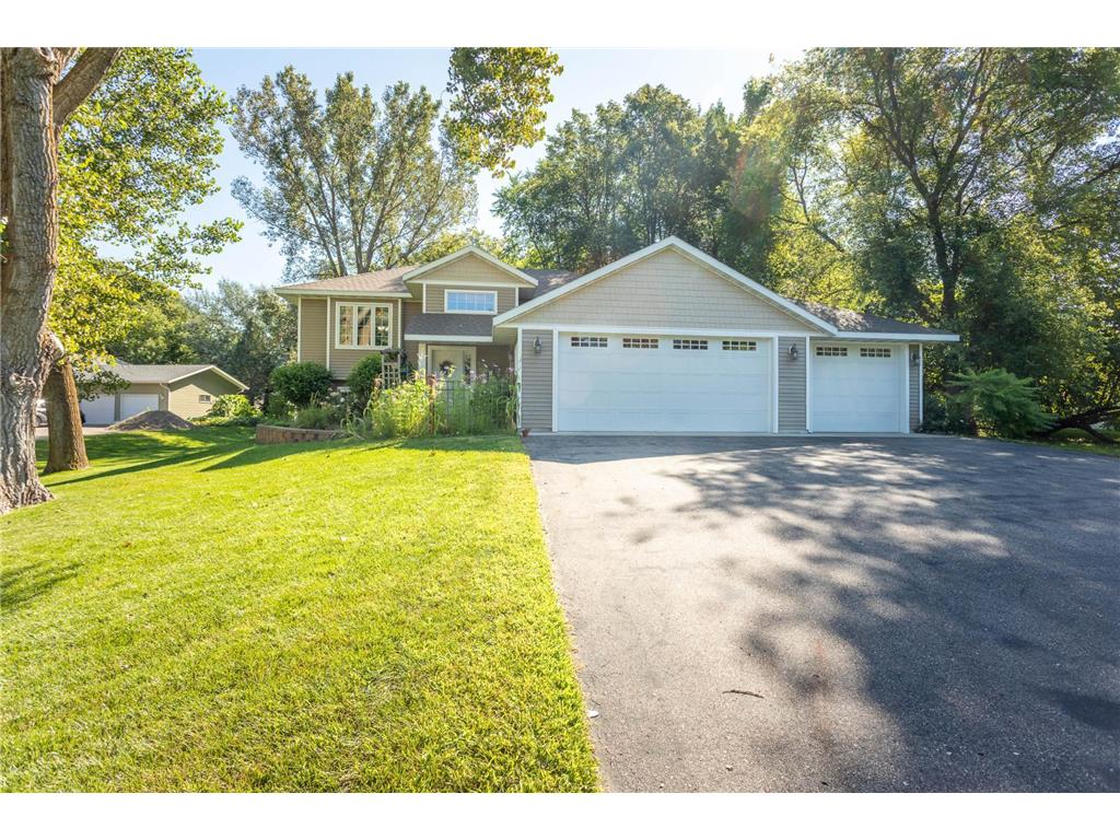 305 E Lake Geneva Road NE Alexandria MN 56308 6779780 image1
