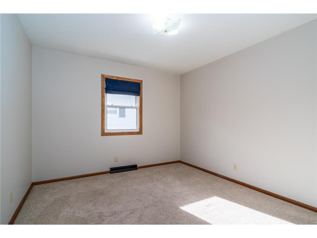 305 Euclid Avenue Crookston MN 56716 7060579 image11