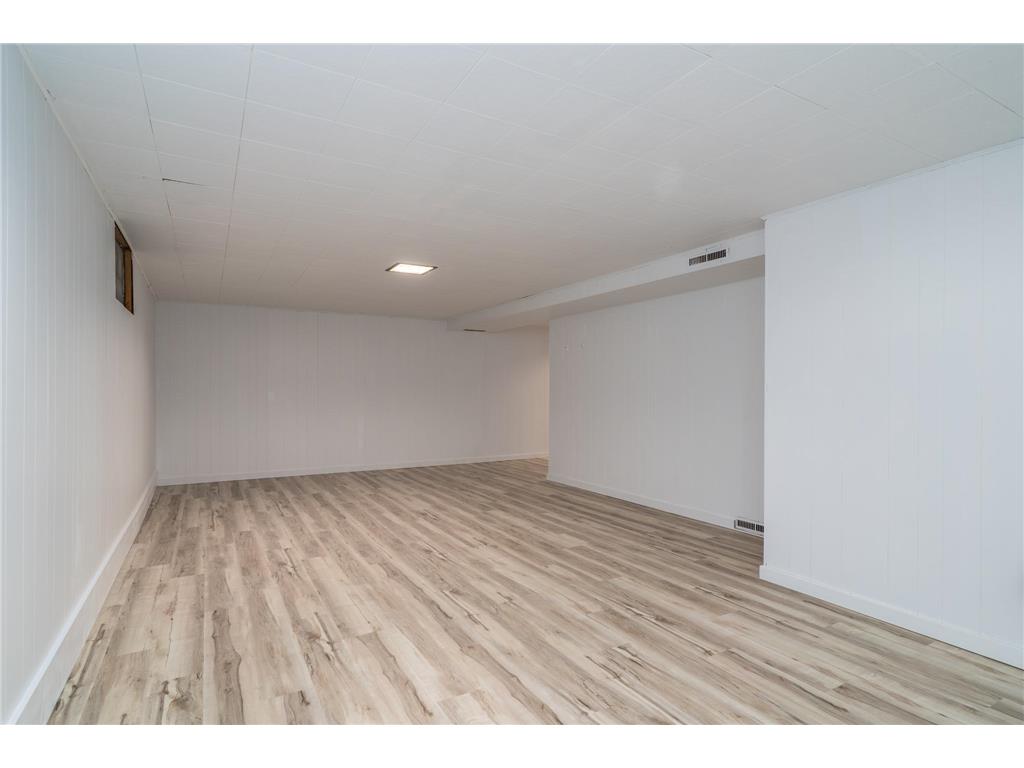 305 Euclid Avenue Crookston MN 56716 7060579 image20