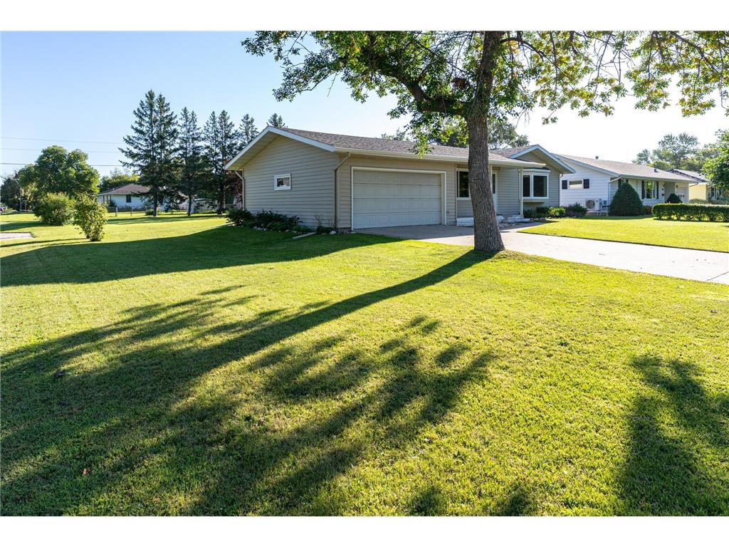 305 Euclid Avenue Crookston MN 56716 7060579 image31