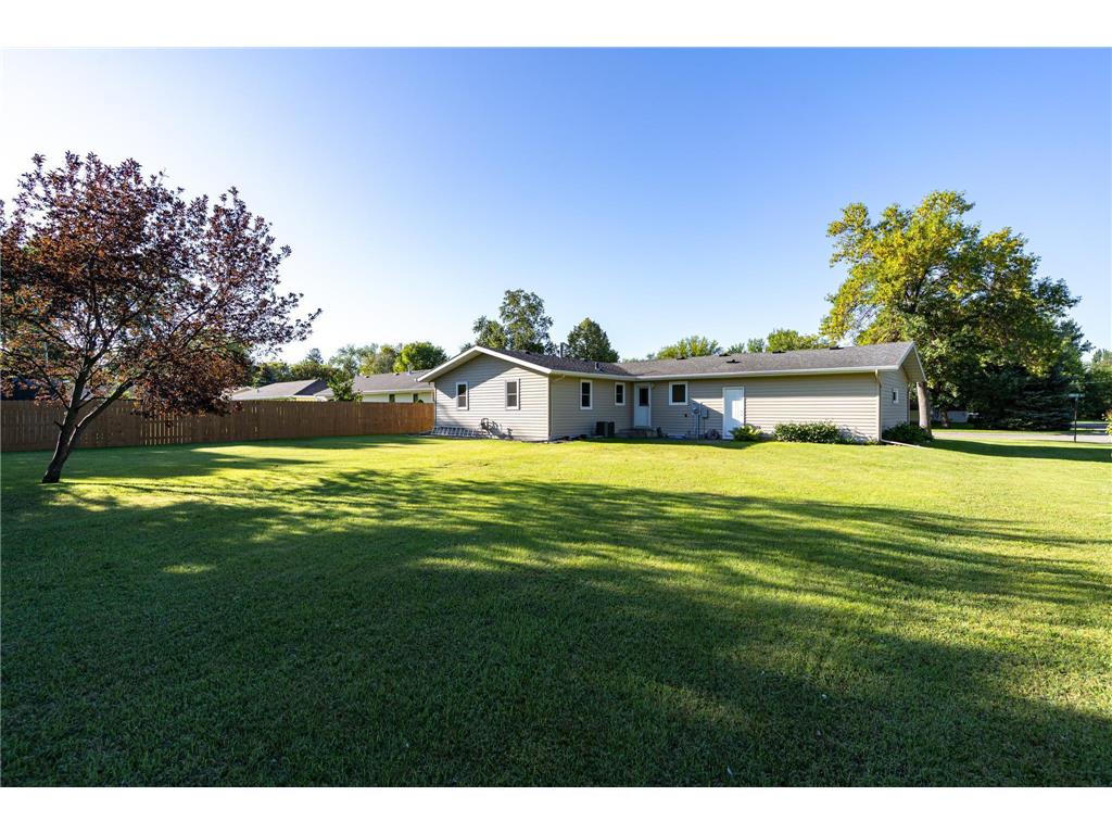 305 Euclid Avenue Crookston MN 56716 7060579 image32