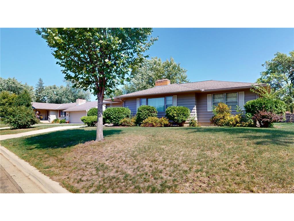 305 Garden Road Albert Lea MN 56007 6422088 image1