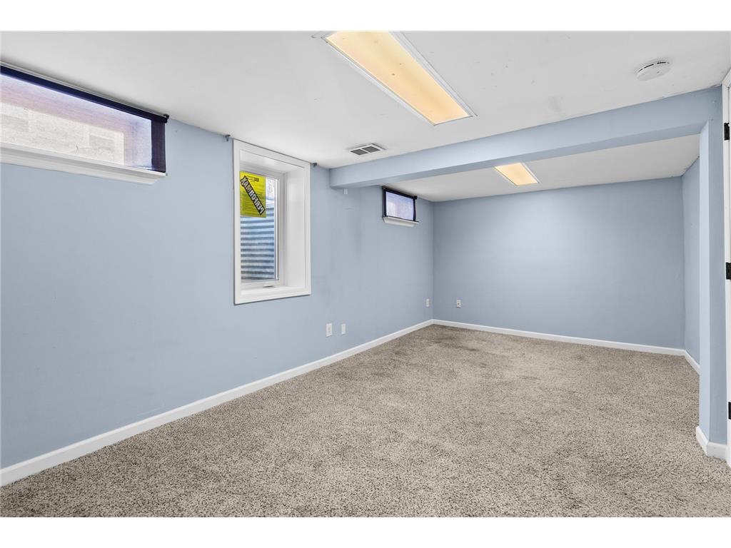 305 Greystone Avenue N Oakdale MN 55128 6808436 image9