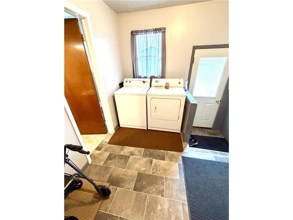 305 Harding Street S Karlstad MN 56732 7056612 image5