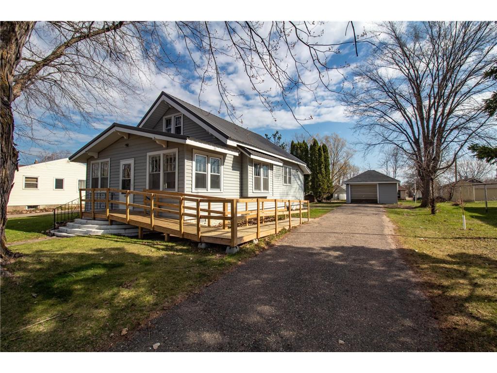 305 Holden Avenue Henning MN 56551 6525418 image1