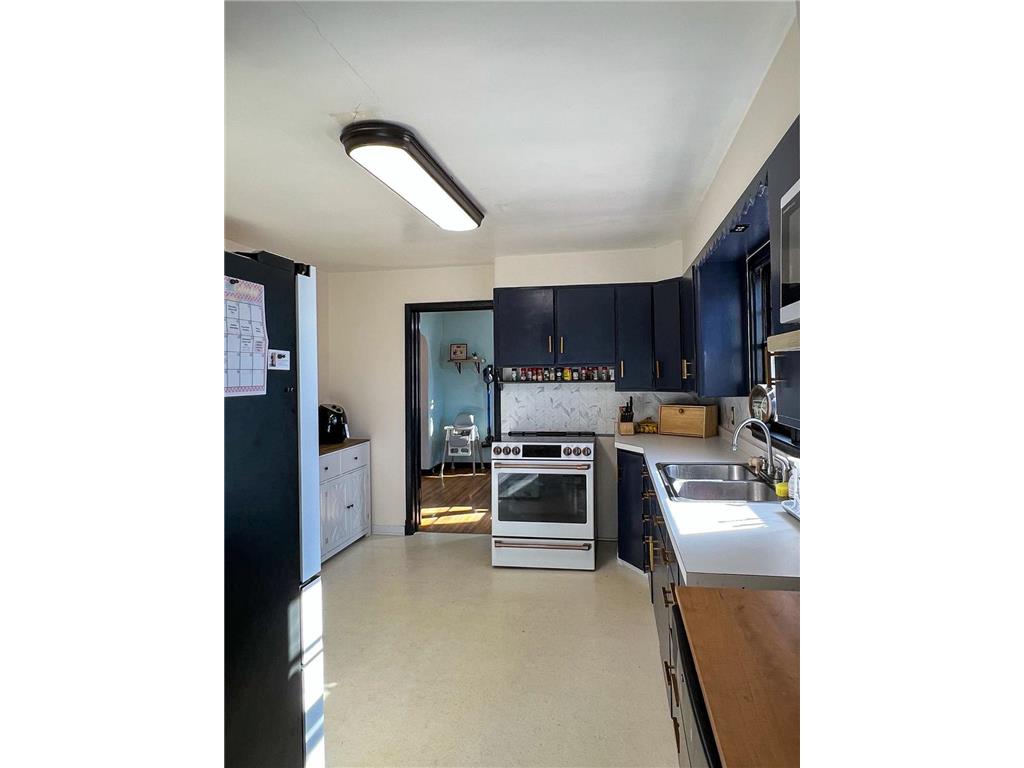 305 Kneale Avenue N Thief River Falls MN 56701 6704265 image15