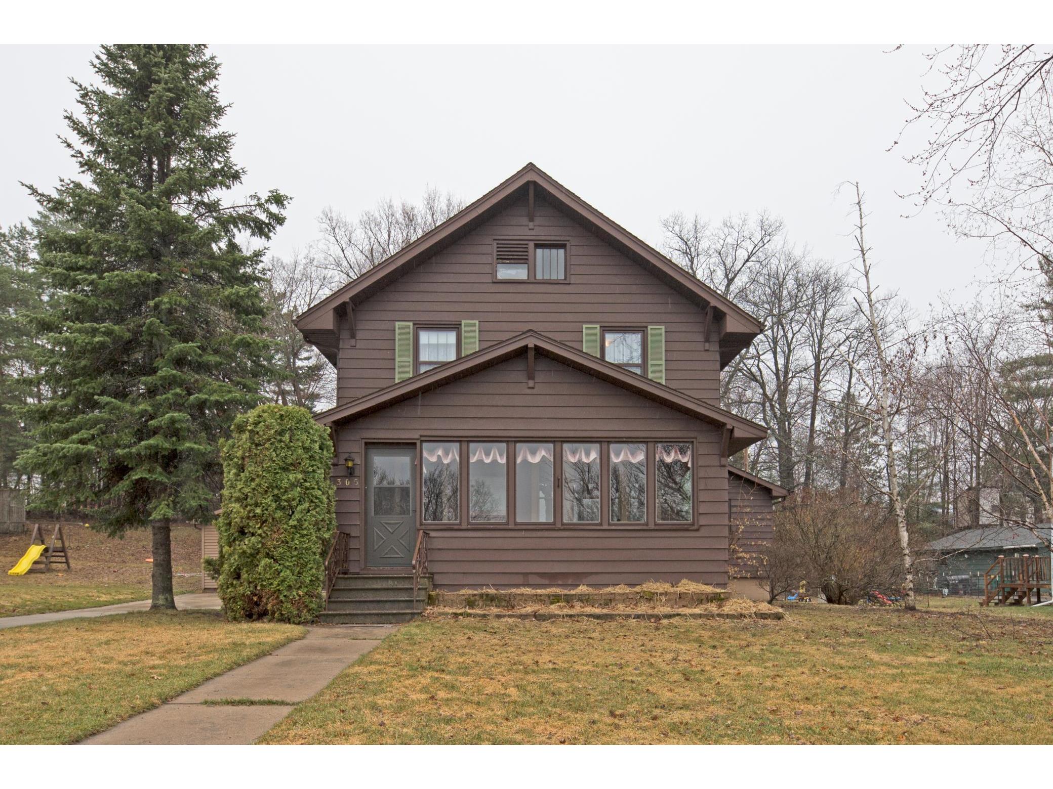 305 Lakeview Boulevard, Coleraine, MN 55722 MLS 5737258 Edina Realty