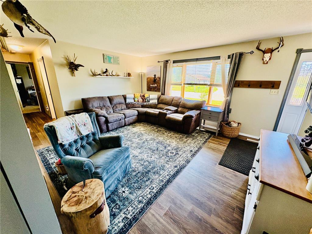 305 Lincoln Court SW Warroad MN 56763 7101411 image4