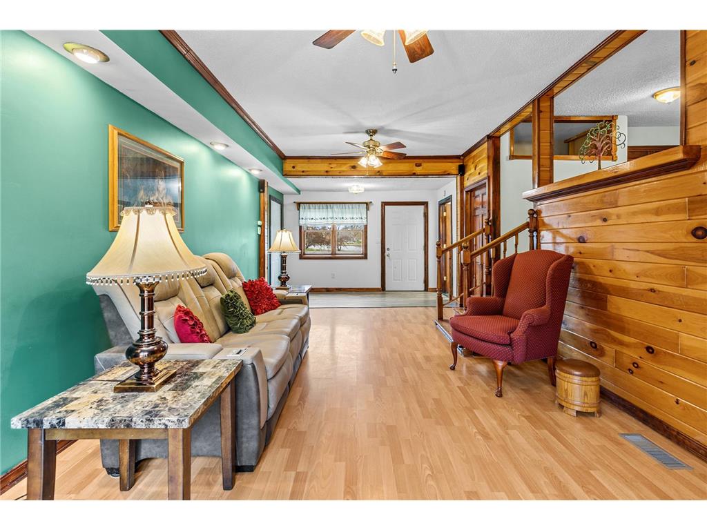 305 Main Avenue N Braham MN 55006 7073662 image16