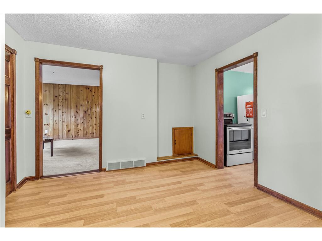 305 Main Avenue N Braham MN 55006 7073662 image19