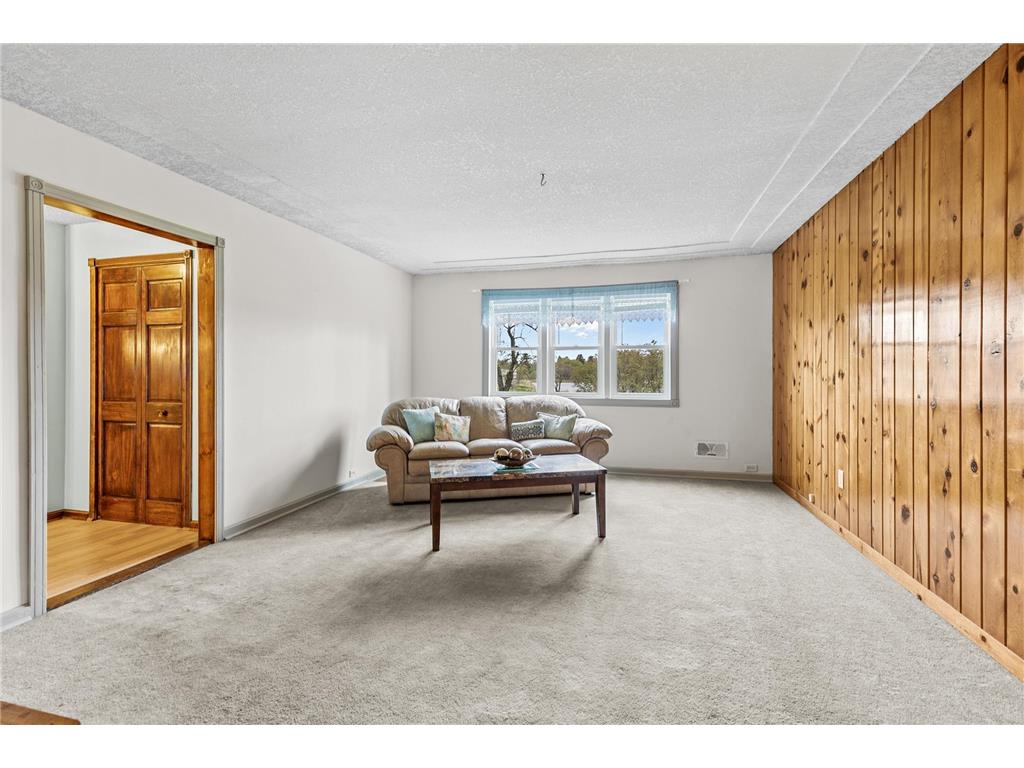 305 Main Avenue N Braham MN 55006 7073662 image26