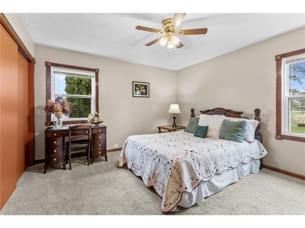305 Main Avenue N Braham MN 55006 7073662 image30