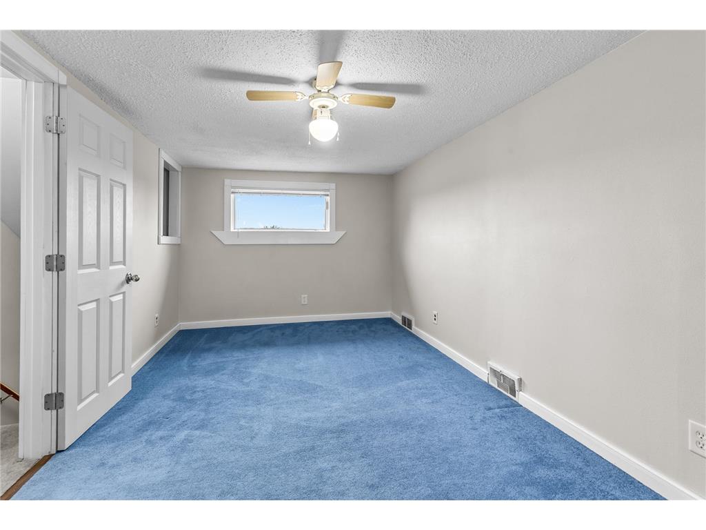305 Main Avenue N Braham MN 55006 7073662 image37