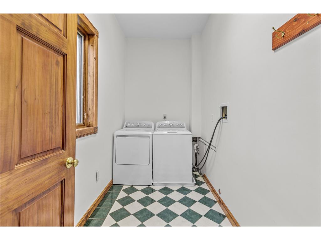 305 Main Avenue N Braham MN 55006 7073662 image39