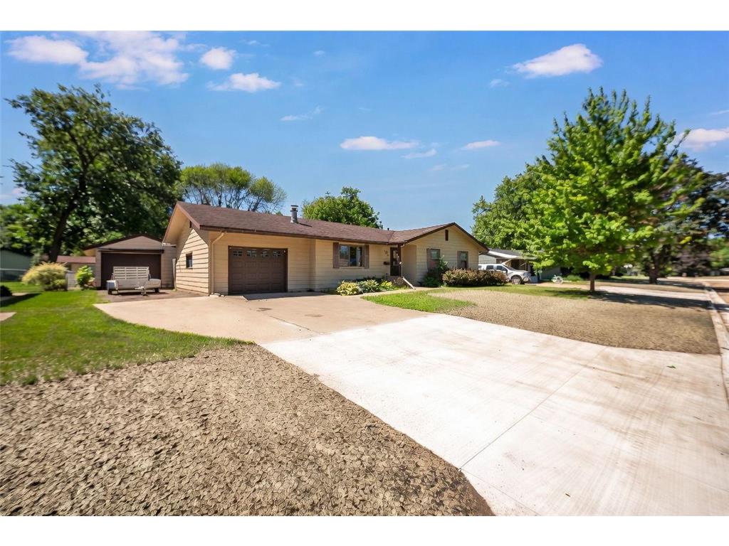 305 Maywood Avenue Eagle Lake MN 56024 7092963 image3