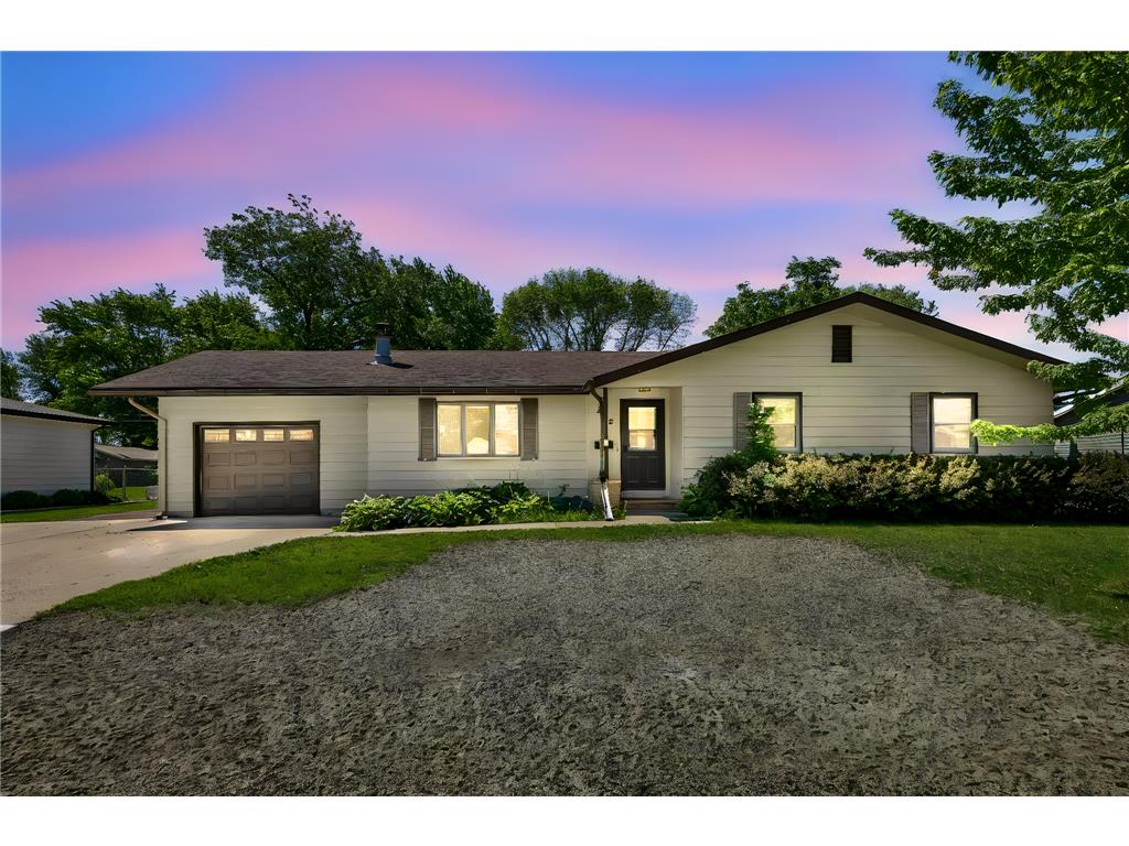 305 Maywood Avenue Eagle Lake MN 56024 7092963 image4